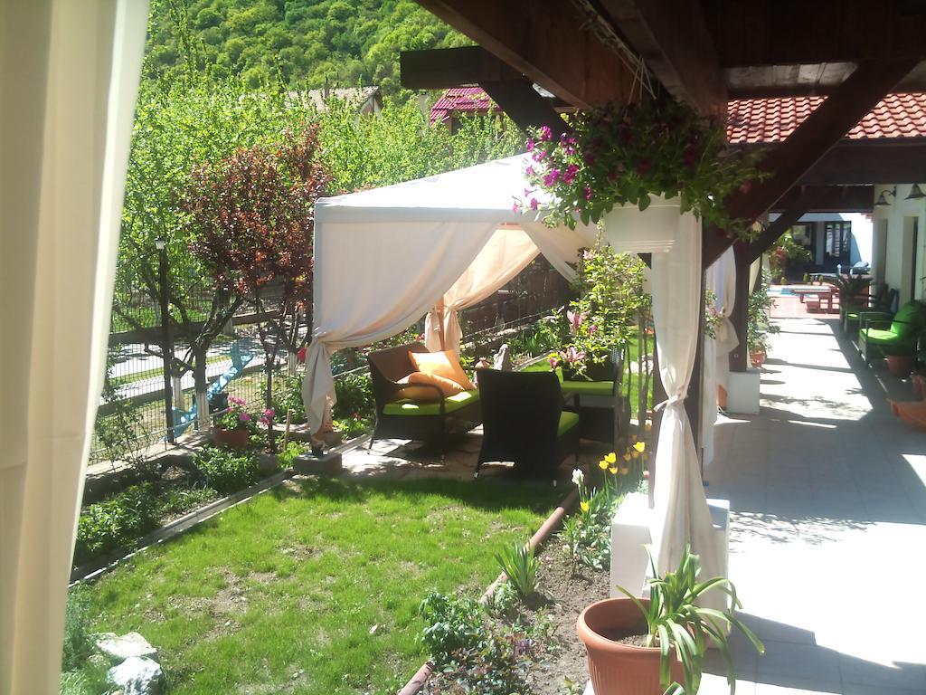 Pensiunea La Dolce Vita Байле Херкулане Екстериор снимка